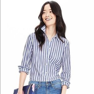 Banana Republic Dillon Classic Fit Button Down